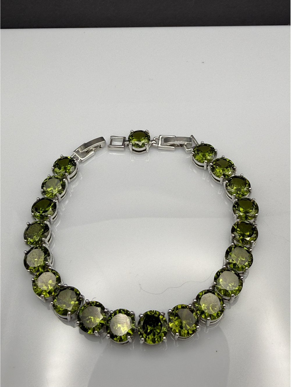 candy+clover elite peridot olive 18k white gold plated bracelet with extender